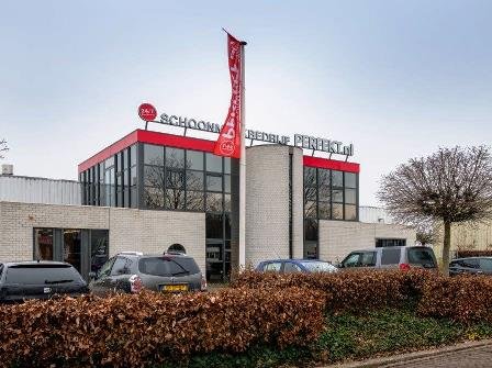 Schoonmaakbedrijf Perfekt hoofdkantoor te Oosterhout