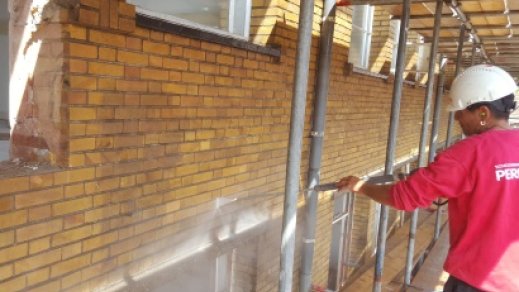 Gevelreiniging met Schoonmaakbedrijf Perfekt Gevelreiniging met Schoonmaakbedrijf Perfekt